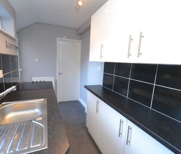 2 bed Mid Terraced House for Rent - Photo 4