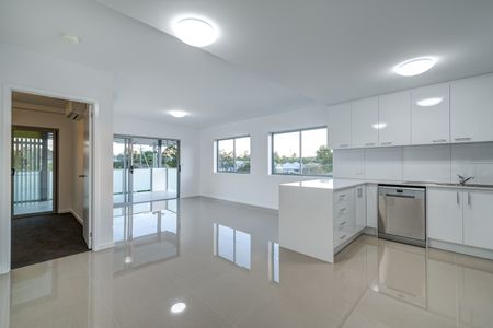 7/48 Jerrold Street, Sherwood QLD 4075 - House For Rent - $620 | Domain - Photo 3