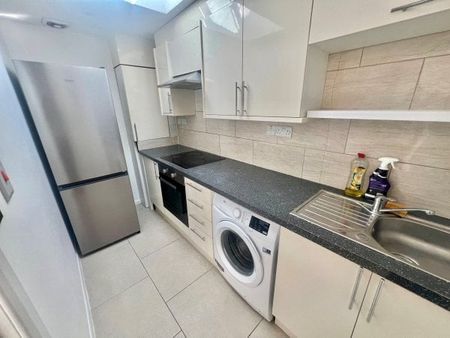 Hazelwood Road, Bedford, MK42 - Photo 3