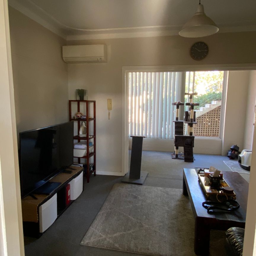 South Perth - Photo 1