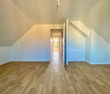 Le Chesnay - Proche Petit Blanche - Duplex Familial 5 pièces 4 Cham... - Photo 2