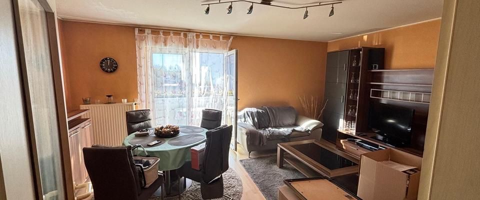 2-Zimmer-Wohnung MIT EINBAUKÜCHE und STELLPLATZ ab sofort! - Foto 1