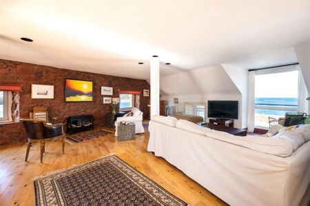 3 bedroom penthouse to rent - Photo 2