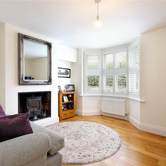 4 bedroom semi-detached house to rent - Photo 1