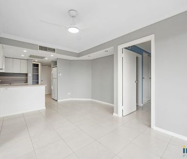 RENOVATED, CENTRAL, VIEWS AND MORE - Photo 5