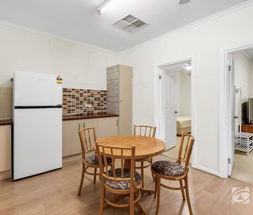 Comfortable Living - Photo 5