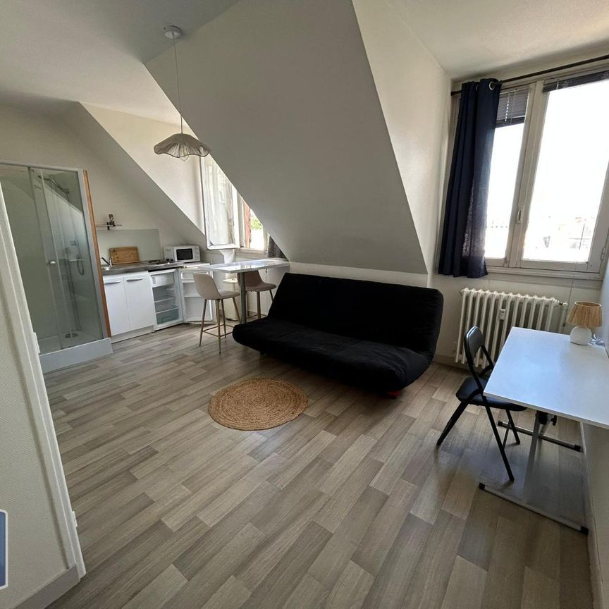 Location Appartement 1 pièce 16m² LAVAL 53000 - Photo 1