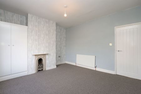 2 bedroom Terraced House to rent - Photo 3