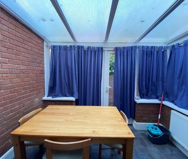 5 bedroom terraced house to rent - Photo 2