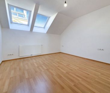 3 Zimmer-Dachgeschoßwohnung mit Terrasse - Foto 5