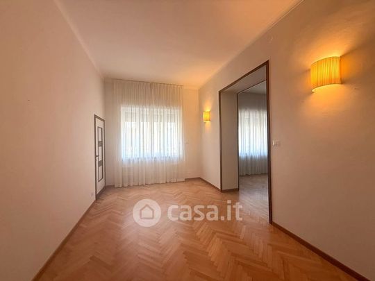Quadrilocale in Affitto in Via Vincenzo Bellini 4 a Milano - Foto 1