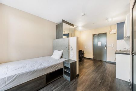 Studio to rent - Photo 2