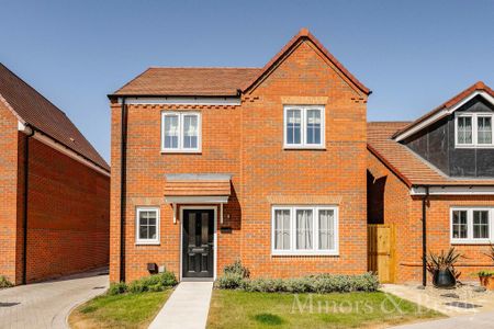 4 bedroom detached house to rent - Photo 5