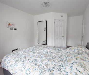 5 bedroom detached house to rent - Photo 5