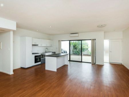 Resort-Style Living in the Heart of Ascot - Photo 3