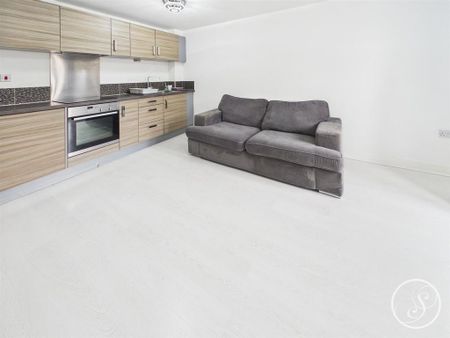 2 bedroom terraced house to rent - Photo 2