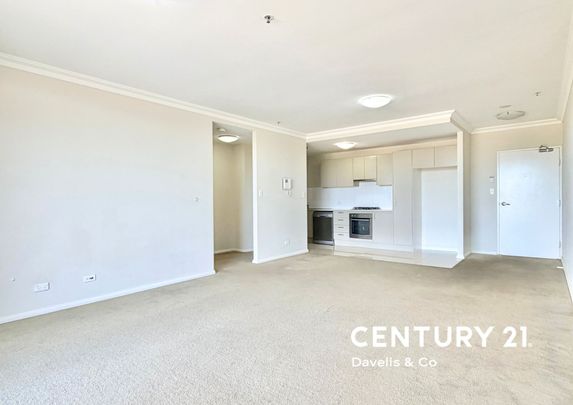 Convenient & Modern One Bedroom Apartment - Photo 1