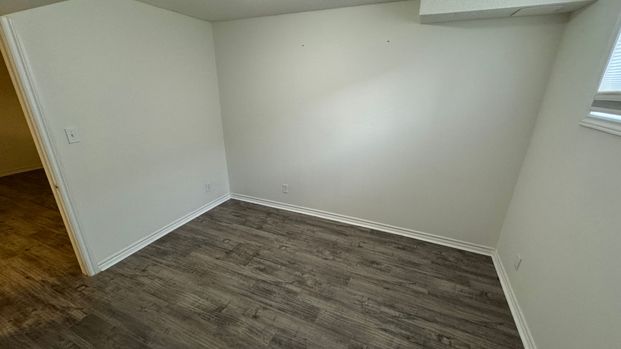 For Lease - 5464 Tenth Line Unit# BSMT, Mississauga, Ontario - Photo 1