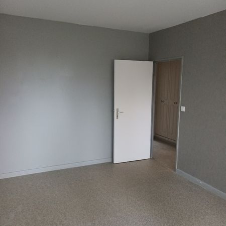 Location Appartement 4 pièces 90m² - Photo 3