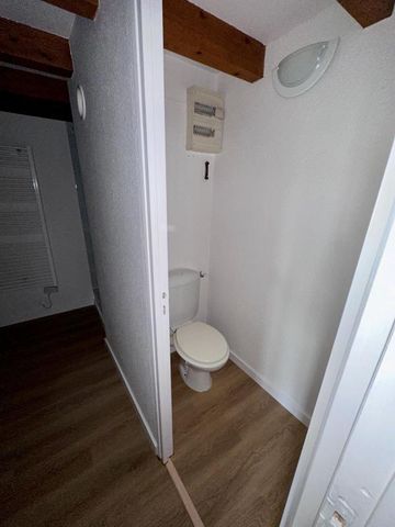 Location Appartement 2 pièces 46m² SAINTES 17100 - Photo 3