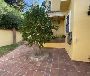 Alquiler Villa en Este - Elviria, Marbella - Photo 4