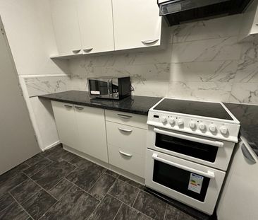 Room in a Shared House, Abercrombie House, W12 - Photo 3