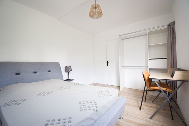 Location Appartement 1 pièce 26m² ST DENIS 97400 - Photo 1