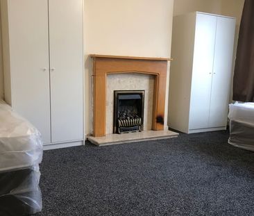 4 Bed Detached House, Frampton Crescent, BS16 - Photo 4