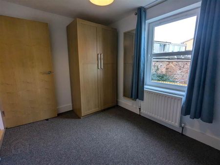 Apartment 17 Strand Central 29 Hillfoot Street, Belfast, BT4 1JL - Photo 2
