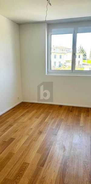 QUIET, MODERN, NEAR NATURE - Photo 1