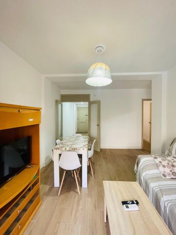 Piso de alquiler en Calle de Pascual Orozco, Alipark - Photo 5