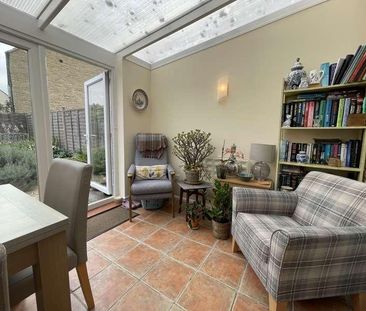 Swansfield, Lechlade, GL7 - Photo 4