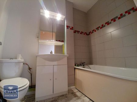 Location Appartement 2 pièces 47m² LILLE 59000 - Photo 4