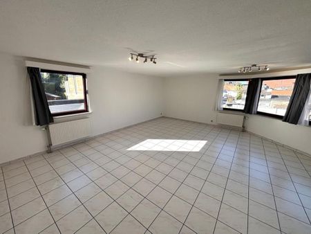 Ruim tweeslaapkamerappartement in het hartje van Liedekerke! - Photo 3