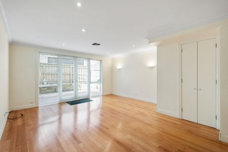 2/127 St Andrews Street, Brighton VIC 3186 - Townhouse For Rent | Domain - Photo 2