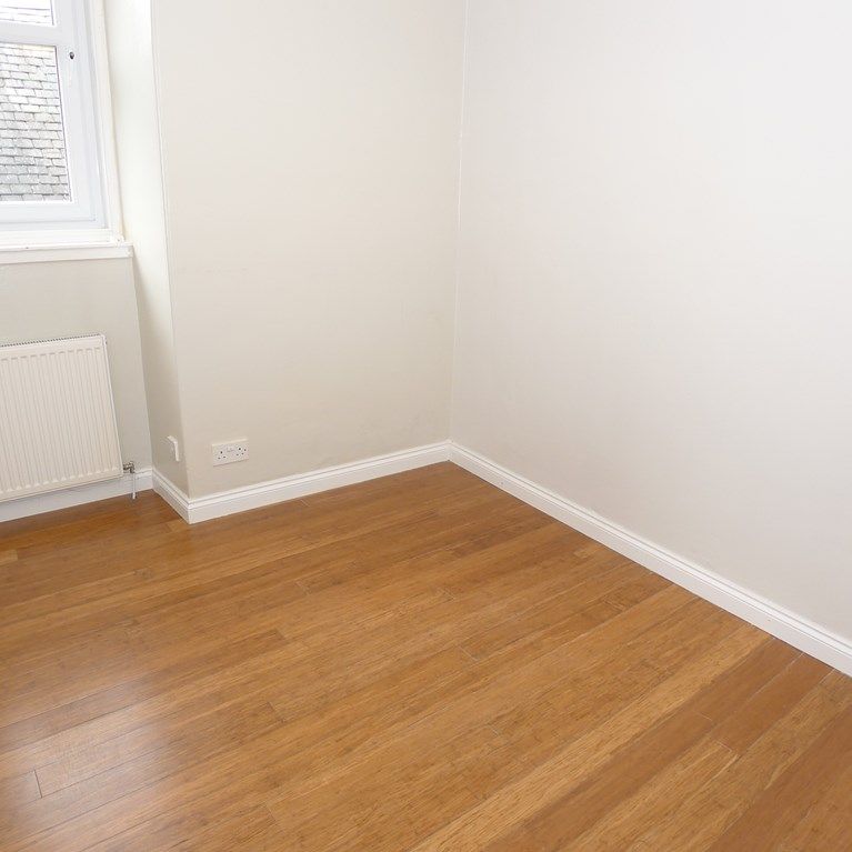 Property to let in Newburgh - Photo 1