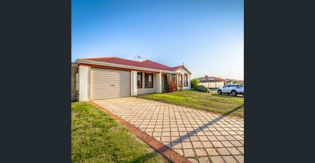 Spacious & Fully Refreshed Home in a Prime Setting - Photo 5