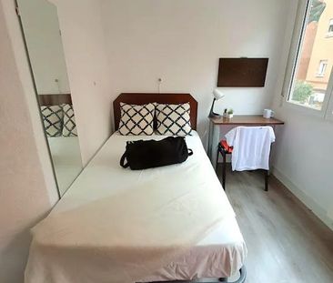 Calle Lilas, Getafe, Community of Madrid 28903 - Photo 1