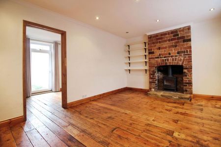 2 bedroom terraced house to rent - Photo 3