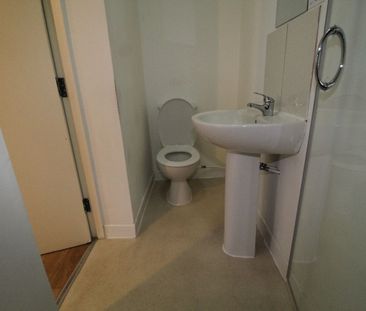 Brook Street Flat 3, PRESTON, Lancashire PR1 7DD - Photo 5