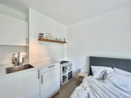 Gemeubelde studentenkamer met kitchenette en ensuite badkamer - Photo 4