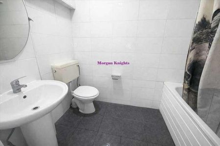 South Park Drive, Ilford, IG3 - Photo 5