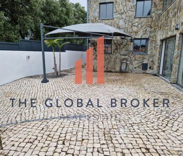 3 room luxury House for rent in Cascais e Estoril, Portugal - Photo 1