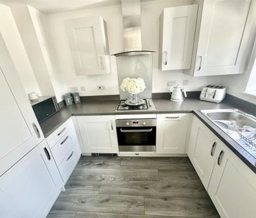 2 bedroom semi-detached house to rent - Photo 5