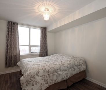 For Lease - 4 Elsinore Path Unit# 404, Toronto, Ontario - Photo 4