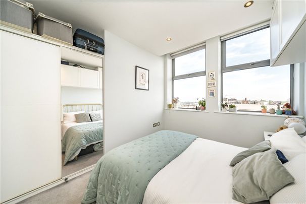 Norwich House, Streatham, SW16, London - Photo 1