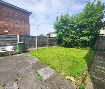 2 bedroom terraced house to rent - Photo 4