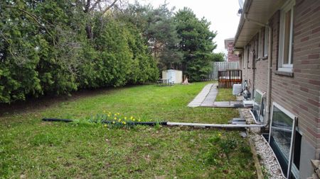 For Lease - 4 Longbridge Road, Vaughan, Ontario - Photo 3