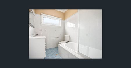 Spacious 3-Bedroom Home in a Prime Location - Photo 5