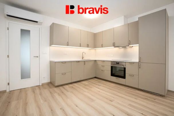 Pronájem bytu 3+kk, Brno - Horní Heršpice, ul. Jižní, novostavba, garážové stání, klimatizace, první nájemník - Fotografie 1